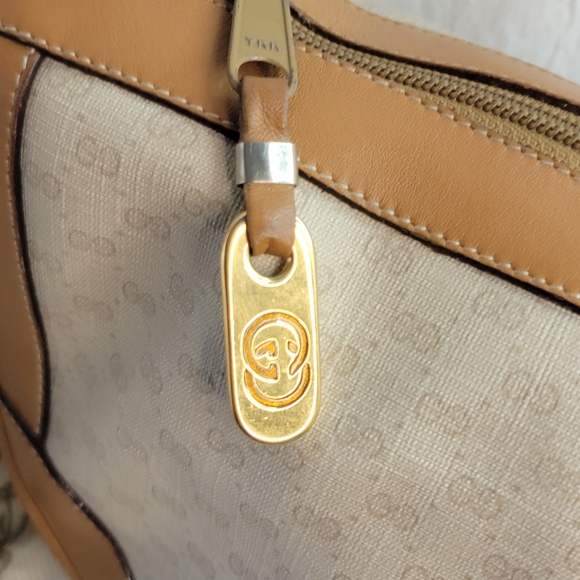 Vintage Gucci Tan and Cream Women's Shoulder Bag - Picture 12 of 16